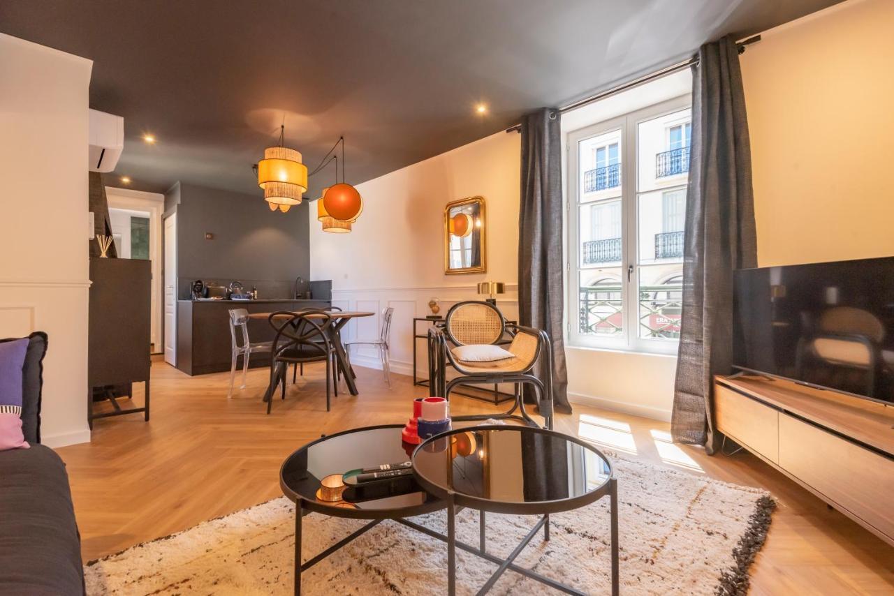 Le Cosy Chic . Proche Gare . Centre-Ville Macon . Neuf . Climatisation . Design . Wifi . Exterior foto