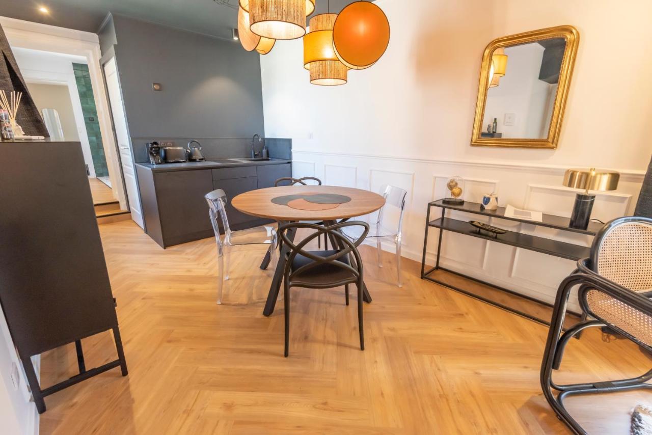 Le Cosy Chic . Proche Gare . Centre-Ville Macon . Neuf . Climatisation . Design . Wifi . Exterior foto